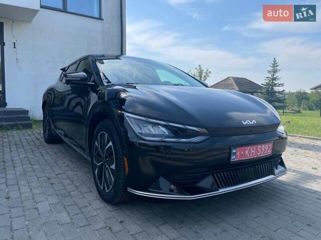 Черный Киа EV6, объемом двигателя 0 л и пробегом 55 тыс. км за 25700 $, фото 15 на Automoto.ua