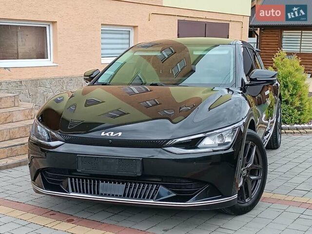 Черный Киа EV6, объемом двигателя 0 л и пробегом 104 тыс. км за 28550 $, фото 2 на Automoto.ua