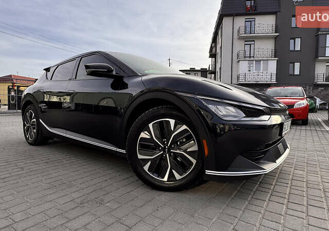 Черный Киа EV6, объемом двигателя 0 л и пробегом 30 тыс. км за 21900 $, фото 6 на Automoto.ua