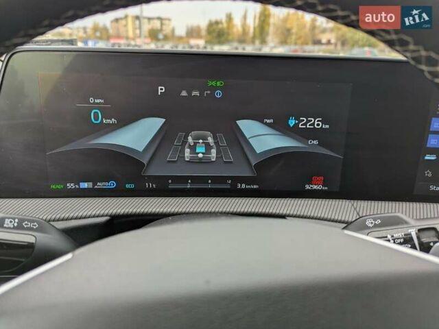 Чорний Кіа EV6, об'ємом двигуна 0 л та пробігом 92 тис. км за 28500 $, фото 8 на Automoto.ua