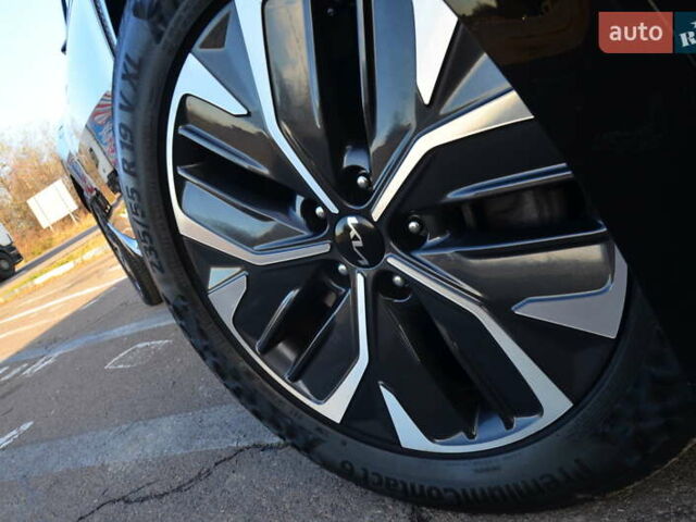 Черный Киа EV6, объемом двигателя 0 л и пробегом 79 тыс. км за 25450 $, фото 5 на Automoto.ua
