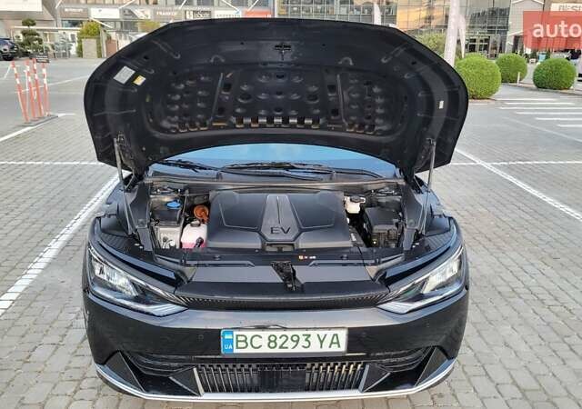 Черный Киа EV6, объемом двигателя 0 л и пробегом 51 тыс. км за 27400 $, фото 9 на Automoto.ua