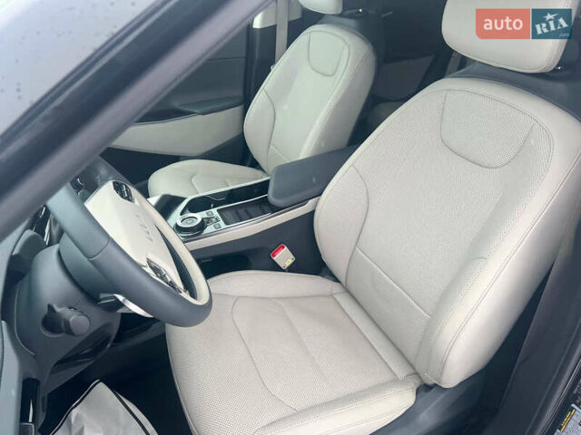 Чорний Кіа EV6, об'ємом двигуна 0 л та пробігом 59 тис. км за 25340 $, фото 29 на Automoto.ua