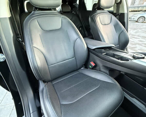 Черный Киа EV6, объемом двигателя 0 л и пробегом 129 тыс. км за 25555 $, фото 43 на Automoto.ua