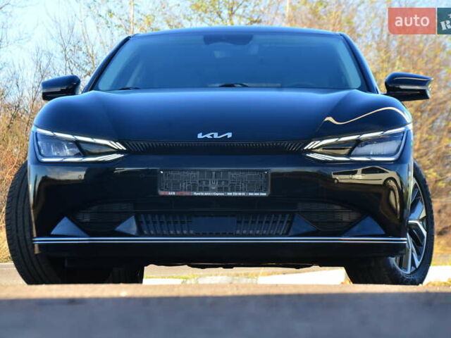 Черный Киа EV6, объемом двигателя 0 л и пробегом 79 тыс. км за 25450 $, фото 24 на Automoto.ua