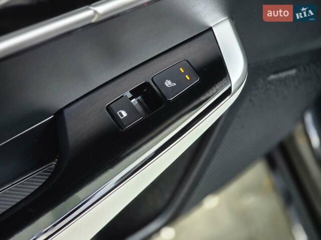 Черный Киа EV6, объемом двигателя 0 л и пробегом 55 тыс. км за 25500 $, фото 90 на Automoto.ua