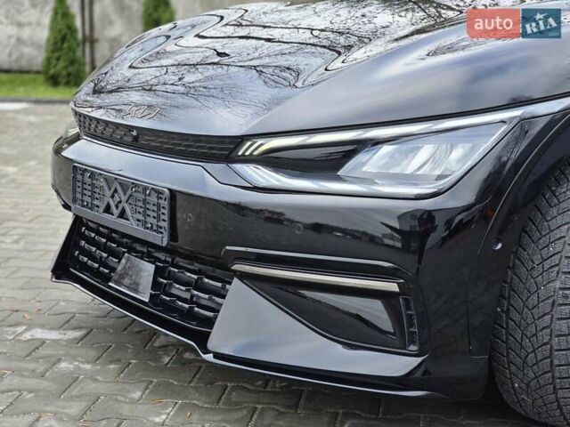 Черный Киа EV6, объемом двигателя 0 л и пробегом 55 тыс. км за 25500 $, фото 21 на Automoto.ua