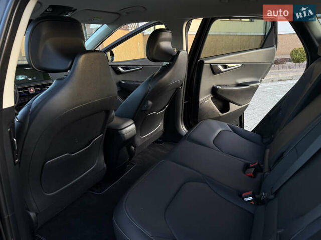 Черный Киа EV6, объемом двигателя 0 л и пробегом 59 тыс. км за 25799 $, фото 37 на Automoto.ua