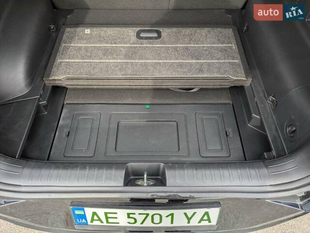 Чорний Кіа EV6, об'ємом двигуна 0 л та пробігом 92 тис. км за 28500 $, фото 5 на Automoto.ua
