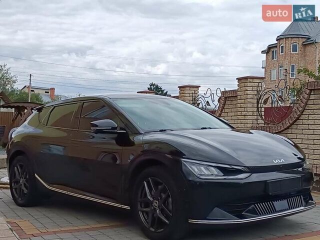 Черный Киа EV6, объемом двигателя 0 л и пробегом 104 тыс. км за 28550 $, фото 6 на Automoto.ua