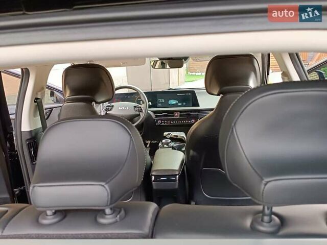 Черный Киа EV6, объемом двигателя 0 л и пробегом 104 тыс. км за 28550 $, фото 70 на Automoto.ua