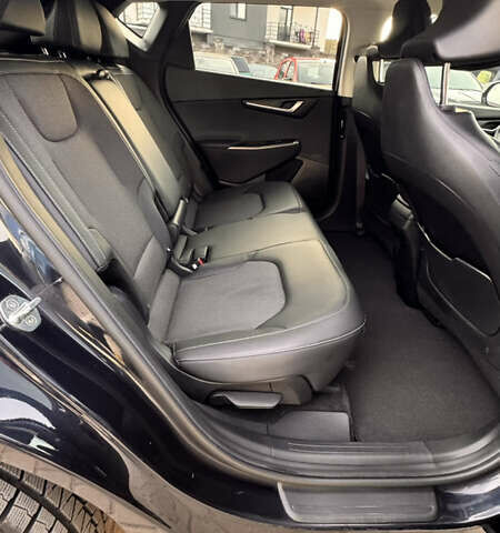 Черный Киа EV6, объемом двигателя 0 л и пробегом 30 тыс. км за 21900 $, фото 19 на Automoto.ua