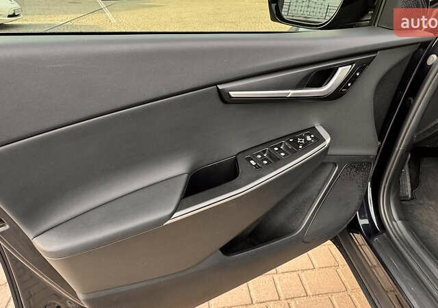 Черный Киа EV6, объемом двигателя 0 л и пробегом 30 тыс. км за 21900 $, фото 11 на Automoto.ua