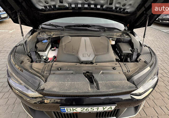 Черный Киа EV6, объемом двигателя 0 л и пробегом 30 тыс. км за 21900 $, фото 30 на Automoto.ua