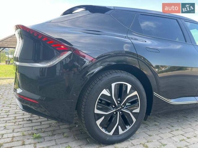 Черный Киа EV6, объемом двигателя 0 л и пробегом 55 тыс. км за 25700 $, фото 6 на Automoto.ua