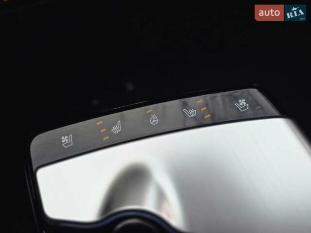 Черный Киа EV6, объемом двигателя 0 л и пробегом 55 тыс. км за 25500 $, фото 79 на Automoto.ua