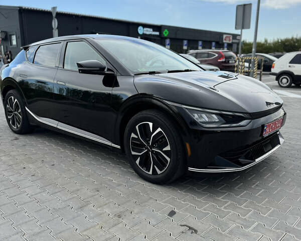 Черный Киа EV6, объемом двигателя 0 л и пробегом 61 тыс. км за 24500 $, фото 18 на Automoto.ua