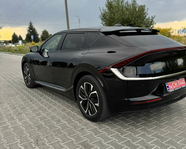 Черный Киа EV6, объемом двигателя 0 л и пробегом 61 тыс. км за 24500 $, фото 11 на Automoto.ua
