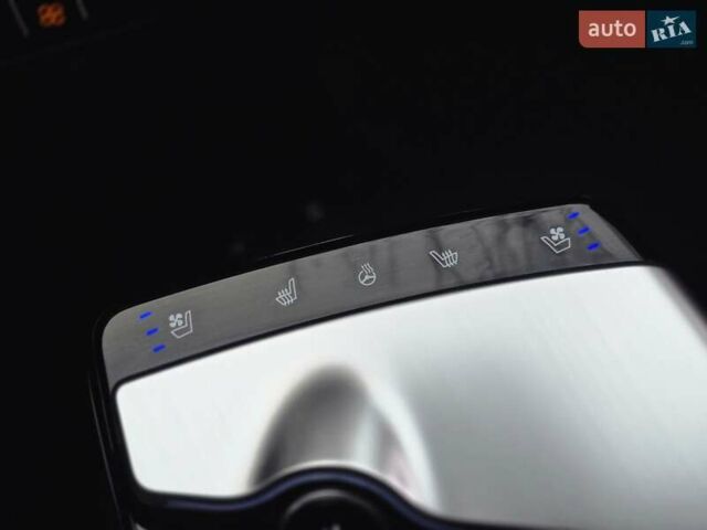 Черный Киа EV6, объемом двигателя 0 л и пробегом 55 тыс. км за 25500 $, фото 78 на Automoto.ua
