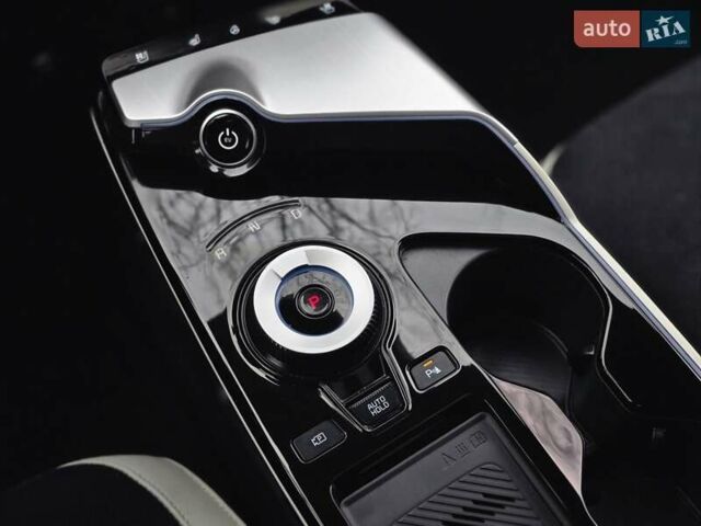 Черный Киа EV6, объемом двигателя 0 л и пробегом 55 тыс. км за 25500 $, фото 75 на Automoto.ua