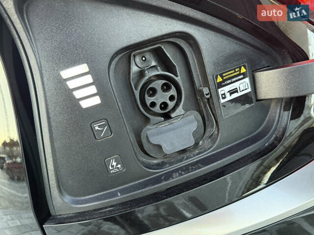 Черный Киа EV6, объемом двигателя 0 л и пробегом 129 тыс. км за 25555 $, фото 55 на Automoto.ua