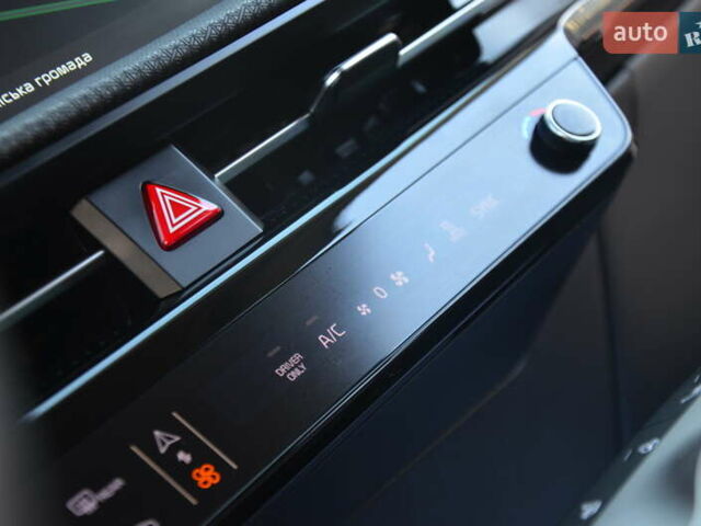 Черный Киа EV6, объемом двигателя 0 л и пробегом 79 тыс. км за 25450 $, фото 38 на Automoto.ua