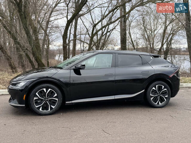 Черный Киа EV6, объемом двигателя 0 л и пробегом 55 тыс. км за 24500 $, фото 7 на Automoto.ua