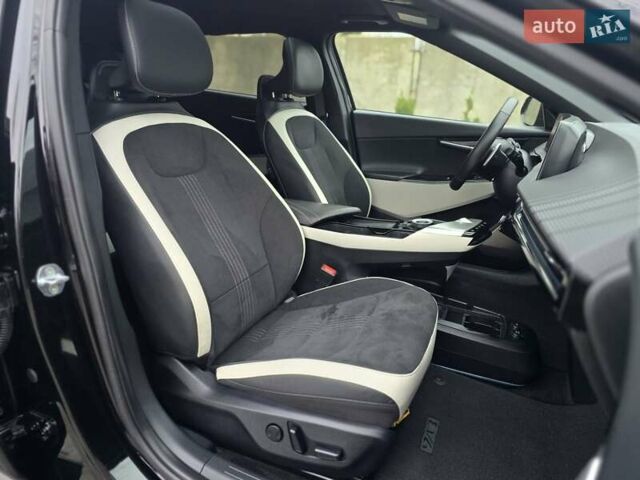 Черный Киа EV6, объемом двигателя 0 л и пробегом 55 тыс. км за 25500 $, фото 57 на Automoto.ua
