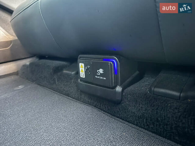 Черный Киа EV6, объемом двигателя 0 л и пробегом 129 тыс. км за 25555 $, фото 40 на Automoto.ua