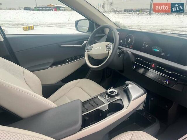 Чорний Кіа EV6, об'ємом двигуна 0 л та пробігом 59 тис. км за 25340 $, фото 40 на Automoto.ua