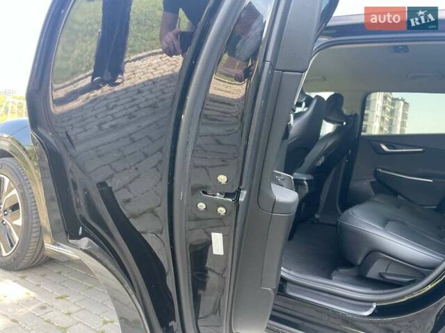 Черный Киа EV6, объемом двигателя 0 л и пробегом 55 тыс. км за 25700 $, фото 35 на Automoto.ua