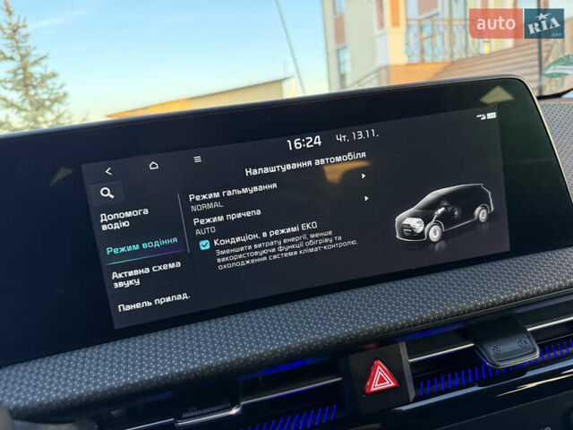 Черный Киа EV6, объемом двигателя 0 л и пробегом 59 тыс. км за 25799 $, фото 53 на Automoto.ua