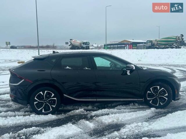 Чорний Кіа EV6, об'ємом двигуна 0 л та пробігом 59 тис. км за 25340 $, фото 10 на Automoto.ua