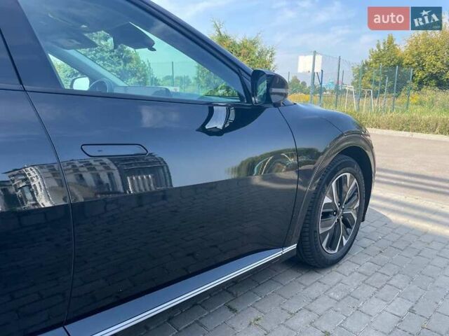 Черный Киа EV6, объемом двигателя 0 л и пробегом 55 тыс. км за 25700 $, фото 3 на Automoto.ua