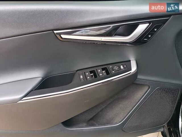 Черный Киа EV6, объемом двигателя 0 л и пробегом 104 тыс. км за 28550 $, фото 38 на Automoto.ua