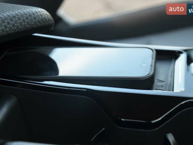Черный Киа EV6, объемом двигателя 0 л и пробегом 79 тыс. км за 25450 $, фото 61 на Automoto.ua