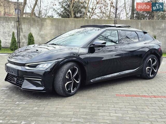 Черный Киа EV6, объемом двигателя 0 л и пробегом 55 тыс. км за 25500 $, фото 7 на Automoto.ua