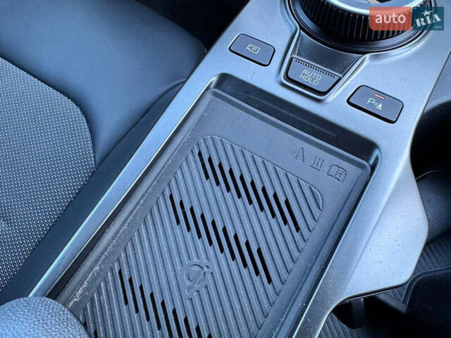 Черный Киа EV6, объемом двигателя 0 л и пробегом 82 тыс. км за 26100 $, фото 23 на Automoto.ua