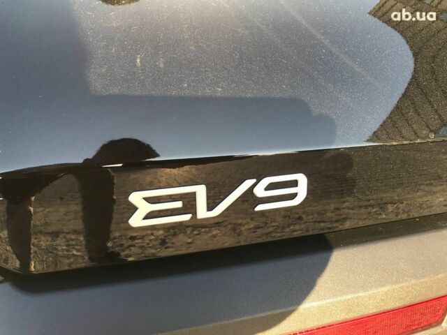 Черный Киа EV6, объемом двигателя 0 л и пробегом 23 тыс. км за 43590 $, фото 23 на Automoto.ua