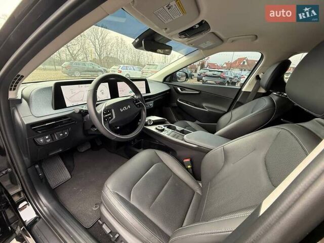 Чорний Кіа EV6, об'ємом двигуна 0 л та пробігом 7 тис. км за 26999 $, фото 13 на Automoto.ua