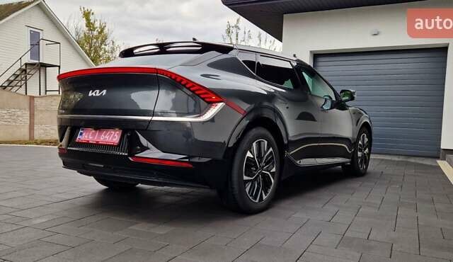 Черный Киа EV6, объемом двигателя 0 л и пробегом 76 тыс. км за 23900 $, фото 65 на Automoto.ua