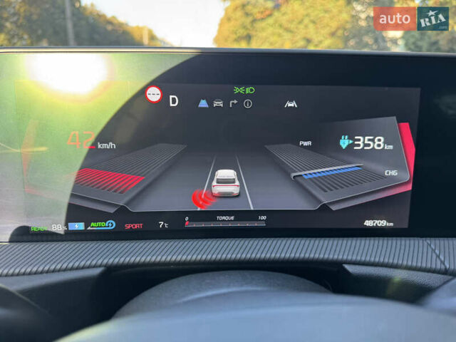 Черный Киа EV6, объемом двигателя 0 л и пробегом 49 тыс. км за 34500 $, фото 73 на Automoto.ua