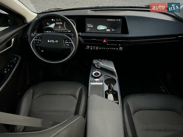 Черный Киа EV6, объемом двигателя 0 л и пробегом 28 тыс. км за 24500 $, фото 33 на Automoto.ua