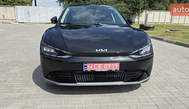 Черный Киа EV6, объемом двигателя 0 л и пробегом 21 тыс. км за 27999 $, фото 7 на Automoto.ua
