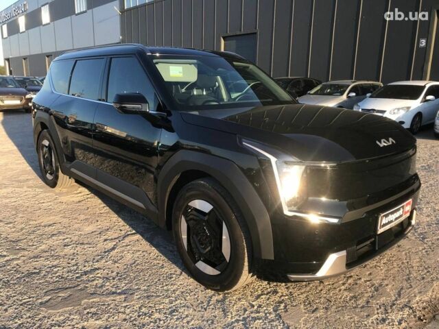 Черный Киа EV6, объемом двигателя 0 л и пробегом 23 тыс. км за 43590 $, фото 4 на Automoto.ua