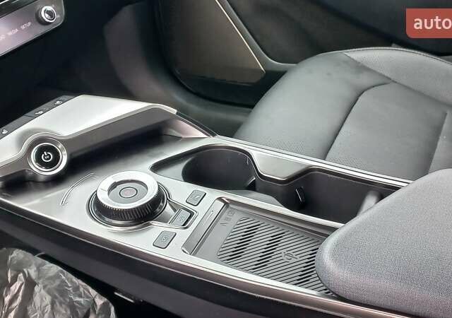 Черный Киа EV6, объемом двигателя 0 л и пробегом 73 тыс. км за 23000 $, фото 9 на Automoto.ua