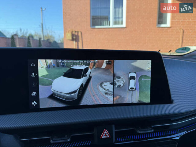 Черный Киа EV6, объемом двигателя 0 л и пробегом 80 тыс. км за 22900 $, фото 82 на Automoto.ua