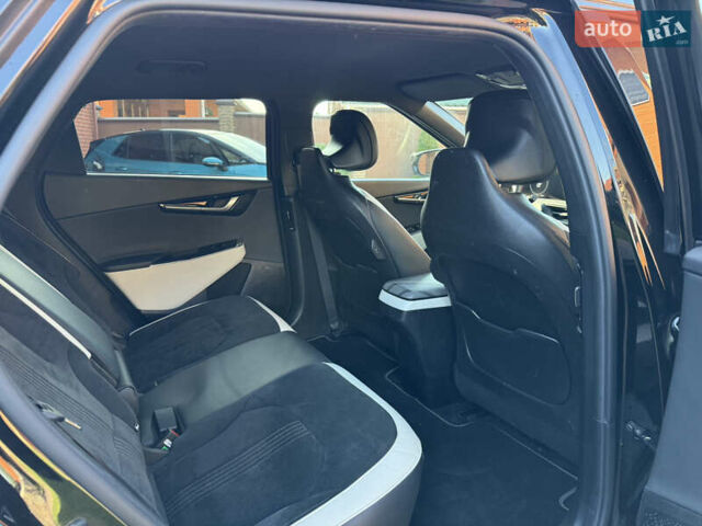 Черный Киа EV6, объемом двигателя 0 л и пробегом 80 тыс. км за 22900 $, фото 93 на Automoto.ua