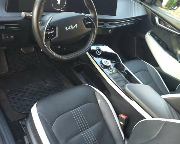 Черный Киа EV6, объемом двигателя 0 л и пробегом 29 тыс. км за 28900 $, фото 17 на Automoto.ua