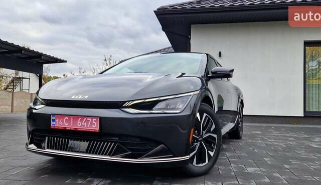 Черный Киа EV6, объемом двигателя 0 л и пробегом 76 тыс. км за 23900 $, фото 69 на Automoto.ua